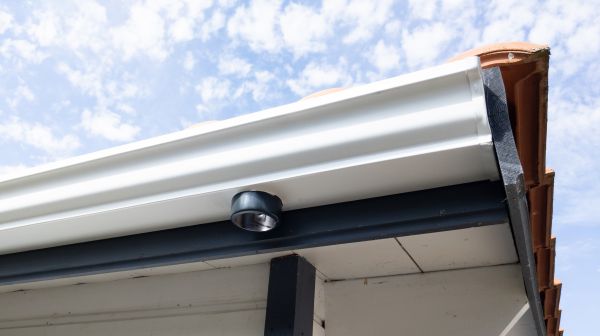 Seamless Gutters Installation in Panama City