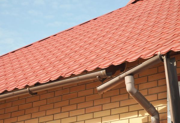Loose Gutter Repair in Panama City